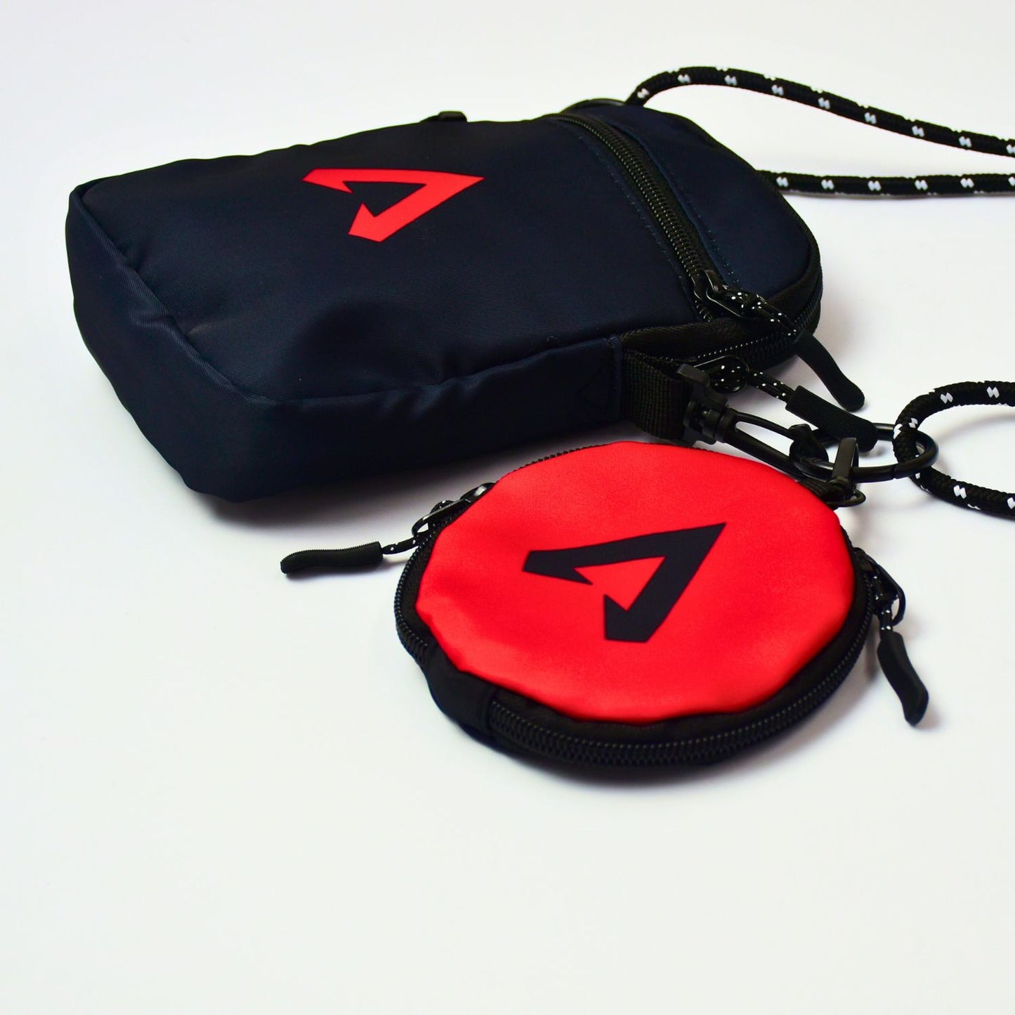 APEX LEGENDS™ Logo Shoulder Bag
