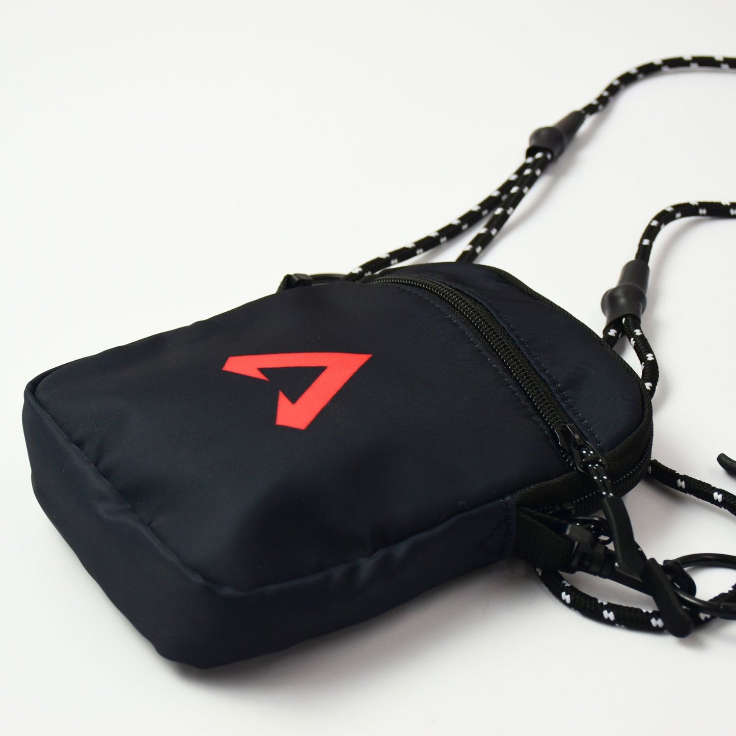 APEX LEGENDS™ Logo Shoulder Bag