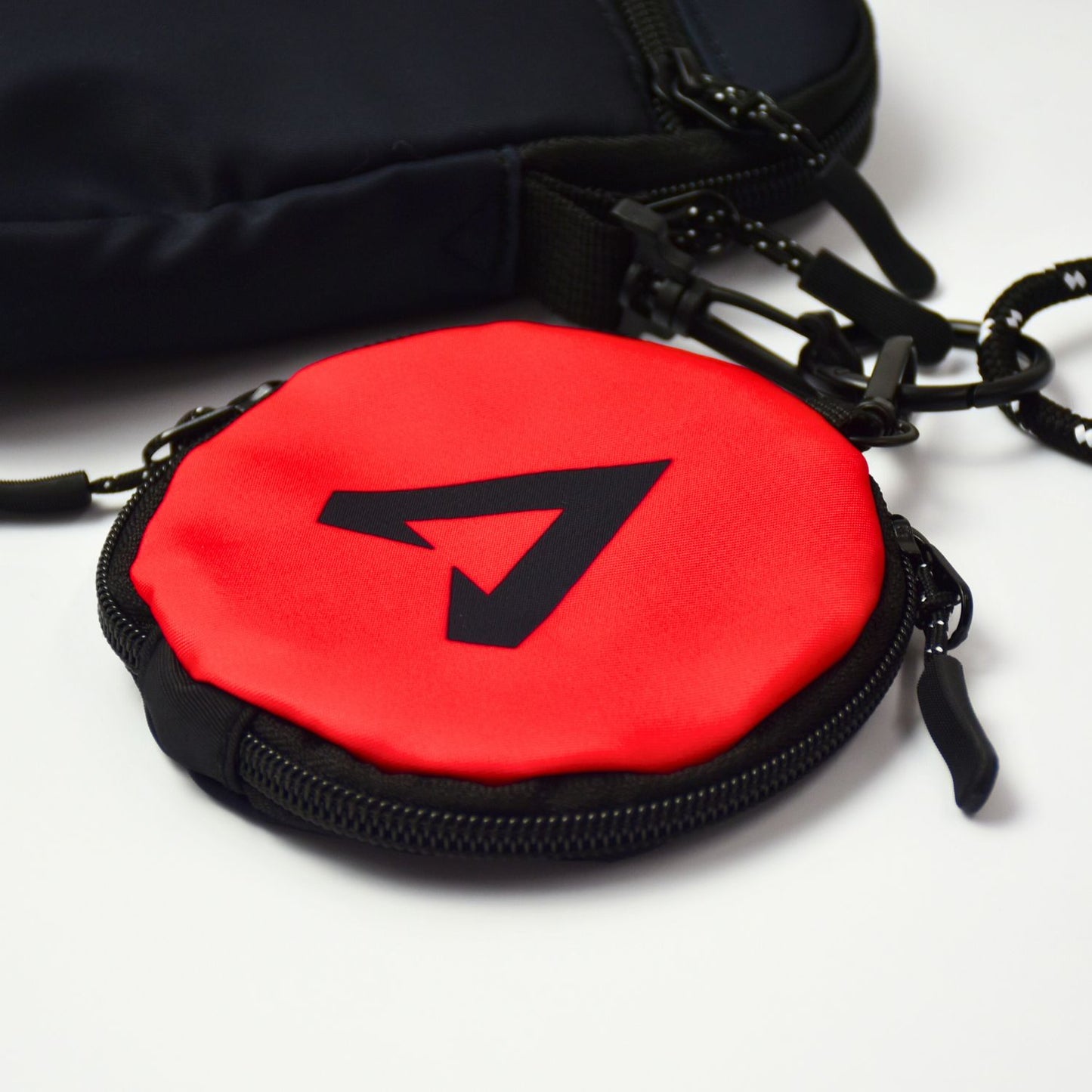 APEX LEGENDS™ Logo Shoulder Bag