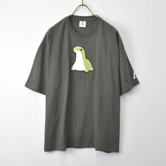 APEX LEGENDS ™ 【エーペックスレジェンズ】 うさぎメン サガラ刺繍 Tシャツ ゆったりサイズ(スミクロ)