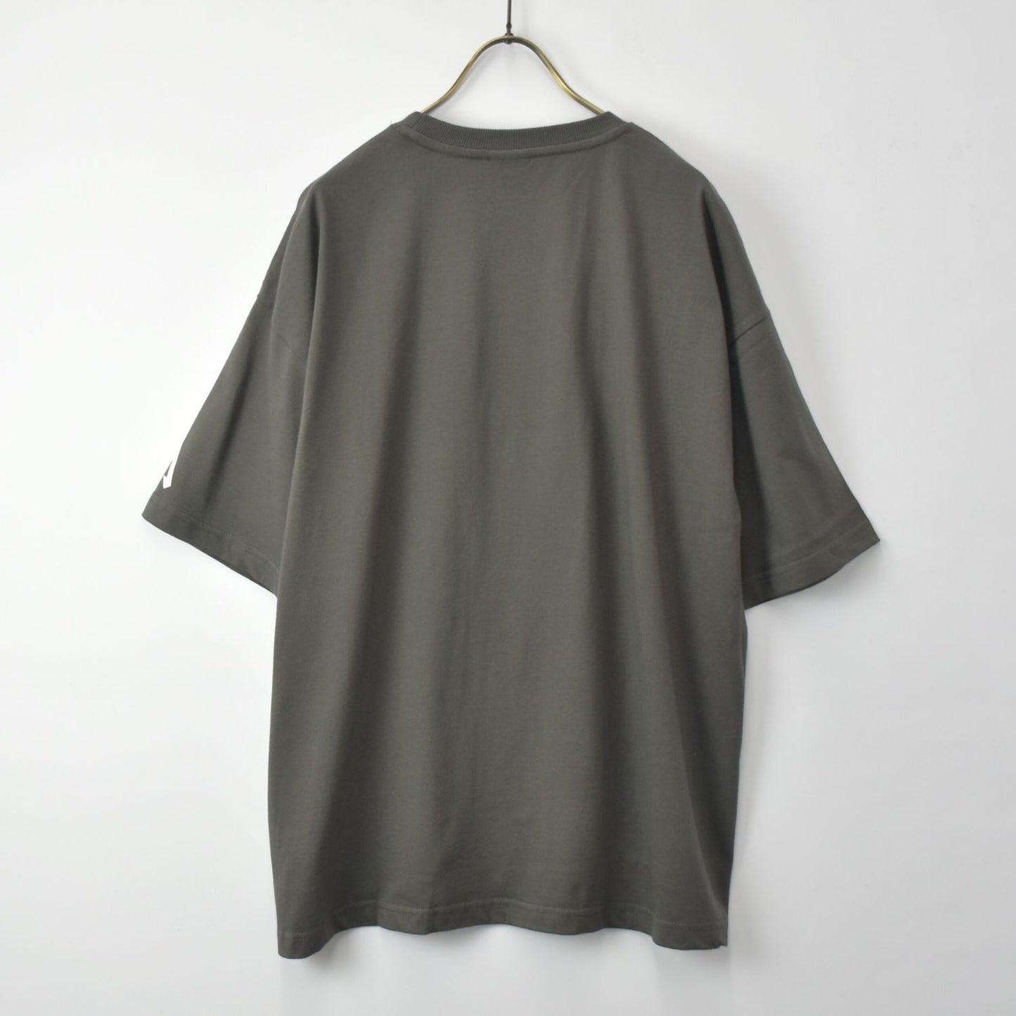 APEX LEGENDS™ Rabbit Men Sagara Embroidered T-Shirt, Loose Fit (Black)