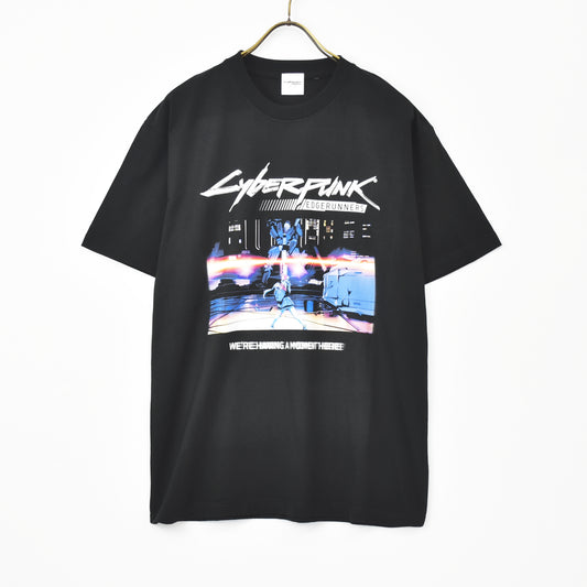 【11月末より順次発送】 Cyberpunk: Edgerunners【サイバーパンク: エッジランナーズ】 レベッカ & アダム・スマッシャー Tシャツ