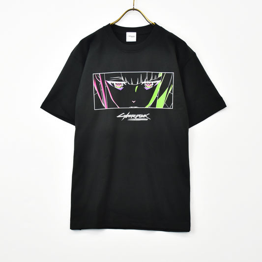 【11月末より順次発送】 Cyberpunk: Edgerunners【サイバーパンク: エッジランナーズ】 "YOU AND I ARE WORLDS APART" Tシャツ