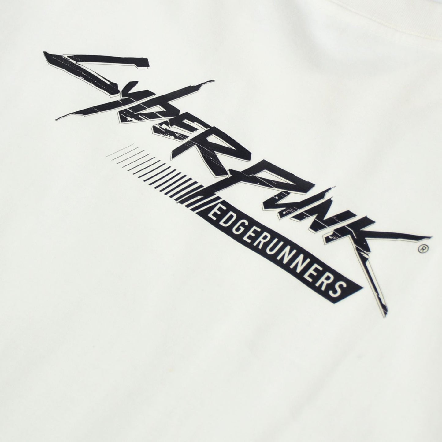 Cyberpunk: Edgerunners 【サイバーパンク: エッジランナーズ】 ルーシー（バック）Tシャツ