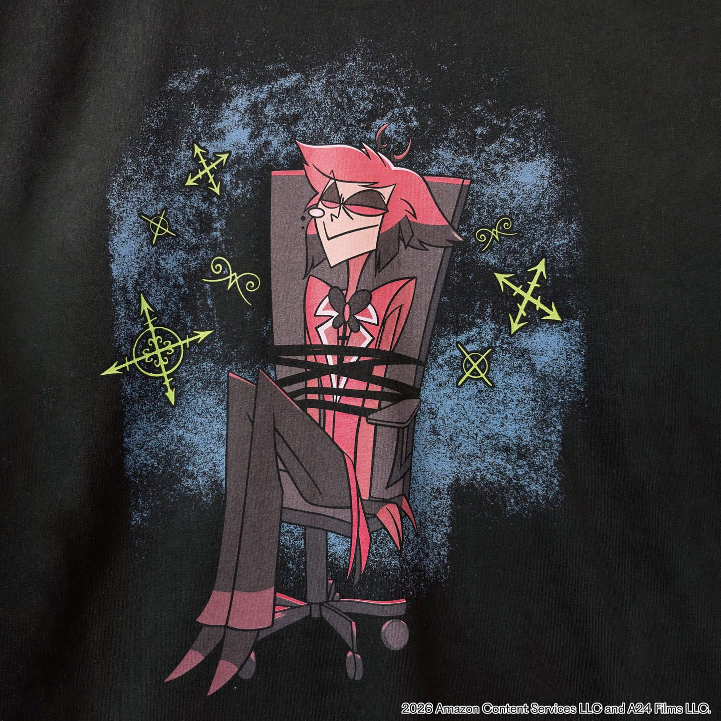 HAZBIN HOTEL 【ハズビンホテル】 CAPTURED ALASTOR Tシャツ