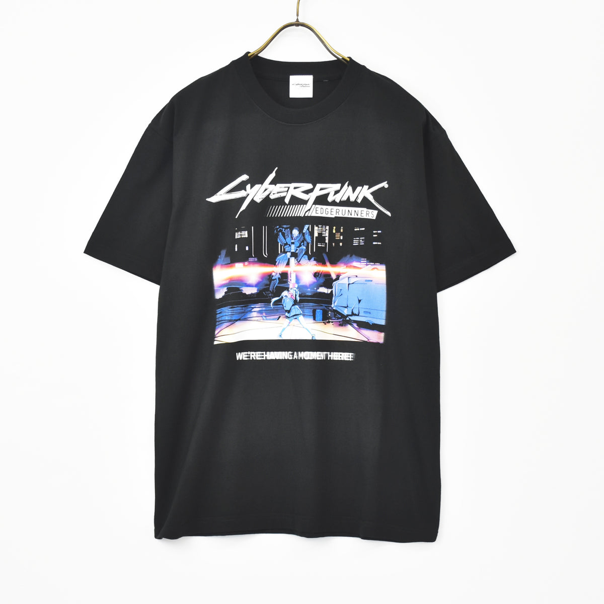 【11月末より順次発送】 Cyberpunk: Edgerunners【サイバーパンク: エッジランナーズ】 レベッカ & アダム・スマッシャー Tシャツ