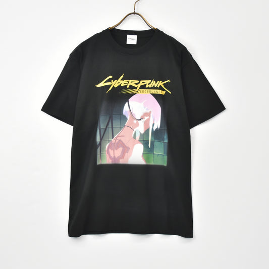 【11月末より順次発送】 Cyberpunk: Edgerunners【サイバーパンク: エッジランナーズ】 後ろ姿ルーシー  Tシャツ